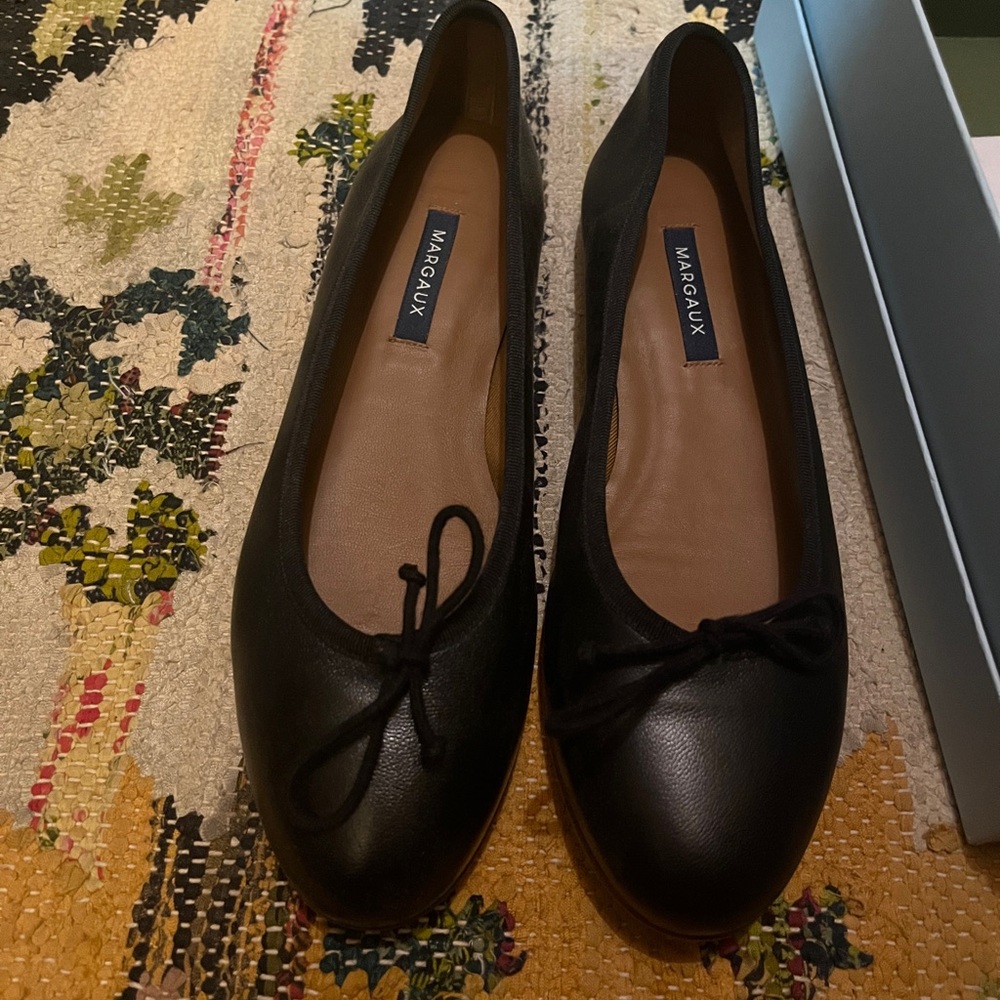Margaux Black Classic Flats Timeless Design